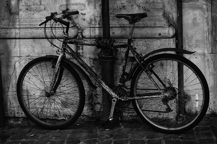 Bicycle on Via Del Corso #4, Rome