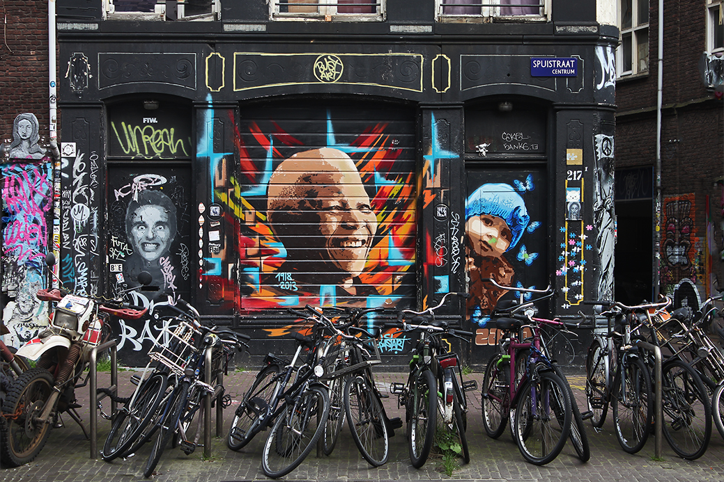 bicyclettes sur graff