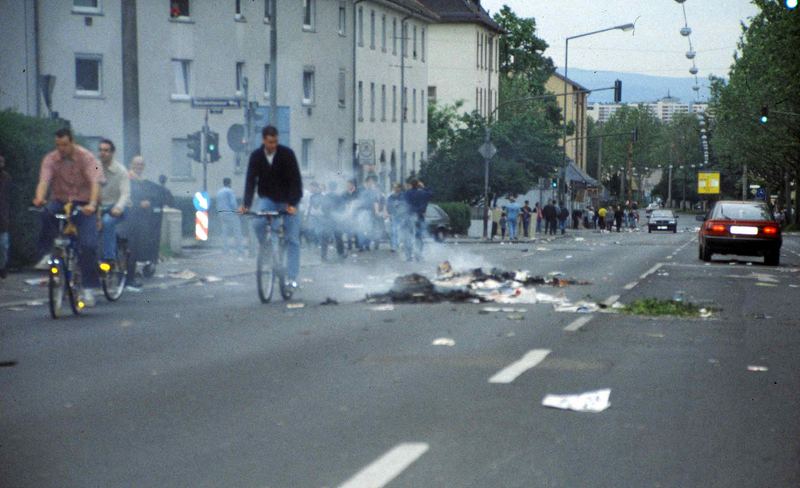 Biebere Strasse in Schutt und Asche