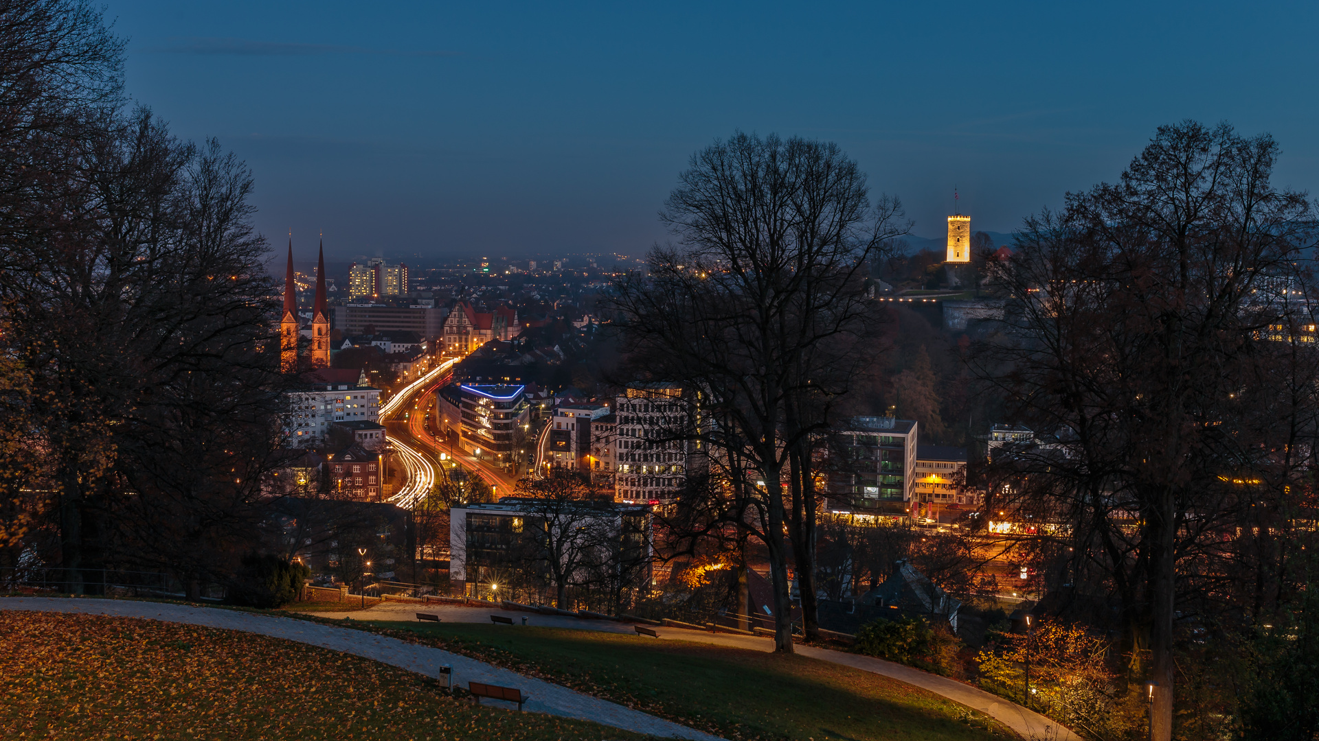 Bielefeld am Abend im Herbst