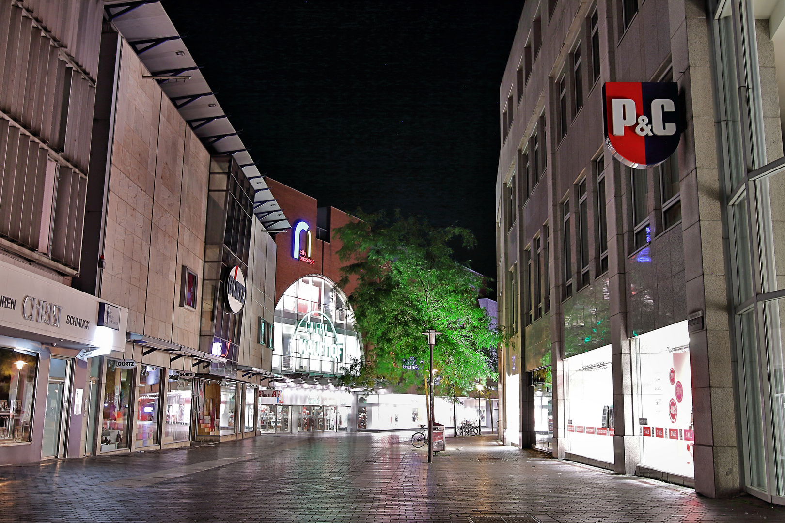 Bielefeld bei Nacht - Stresemannstraße