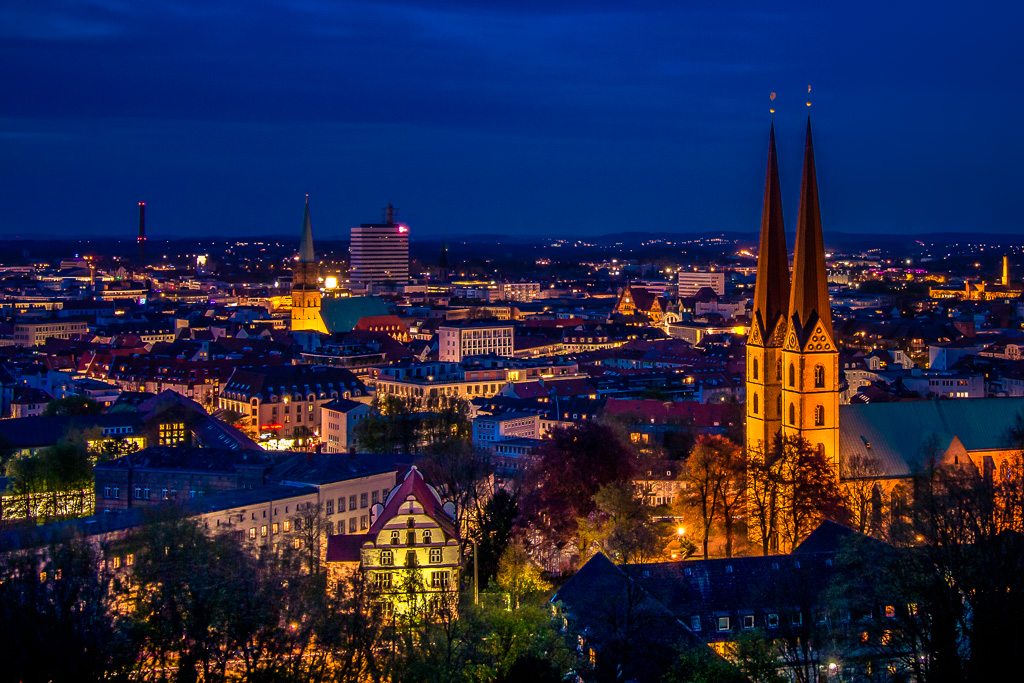 Bielefeld. Nachtaufnahme.