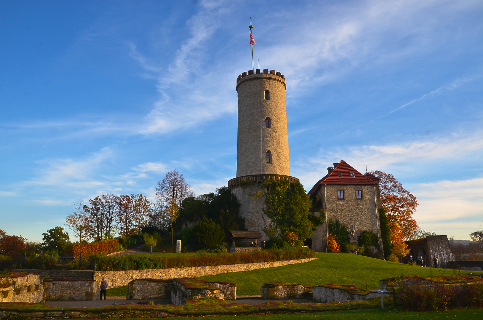 Bielefelder Sparrenburg im Herbst