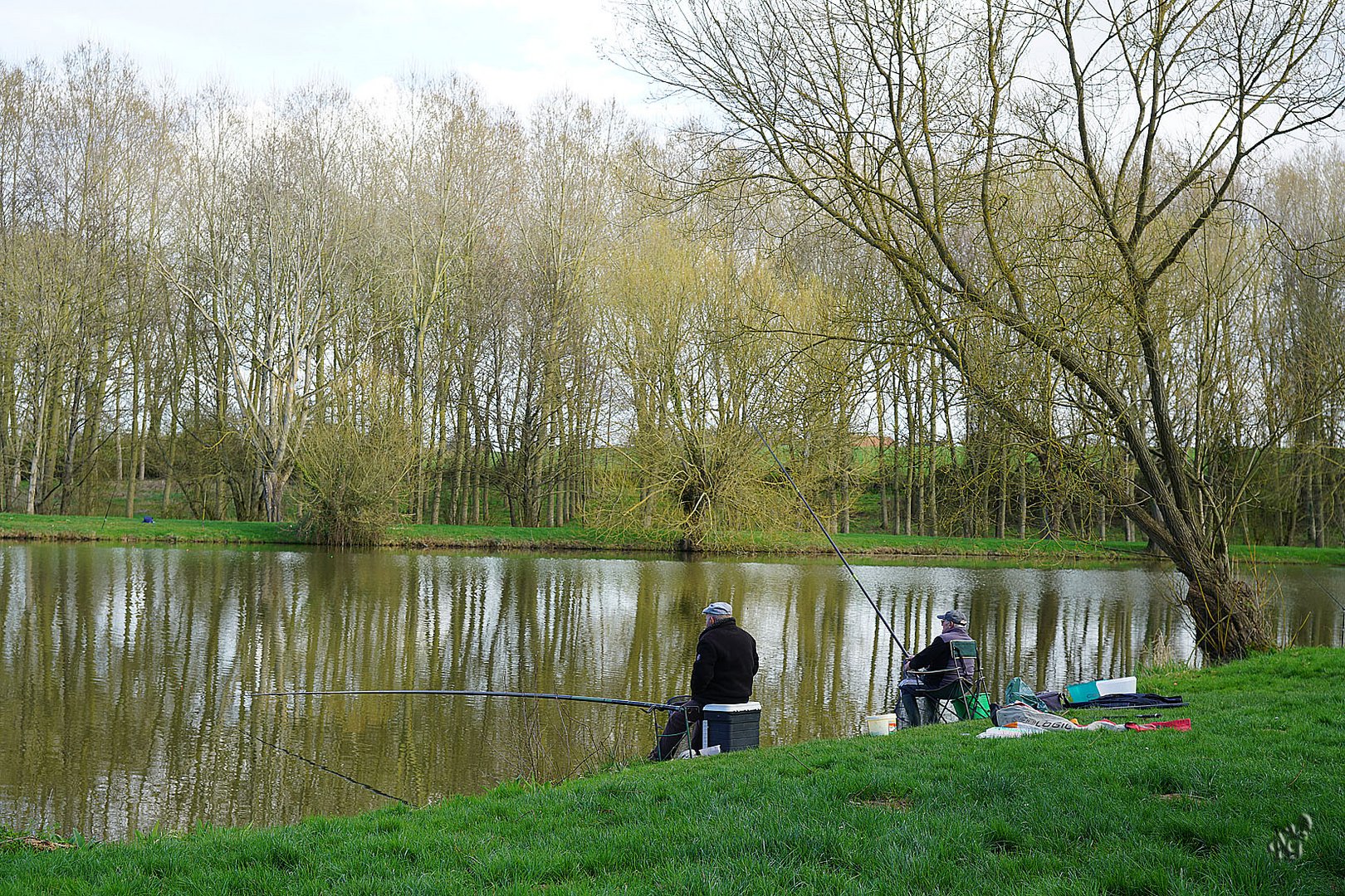 Bien installés  pour une partie de pêche !!!