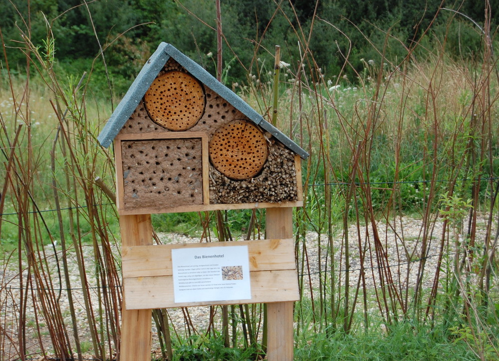 "Bienenhotel"