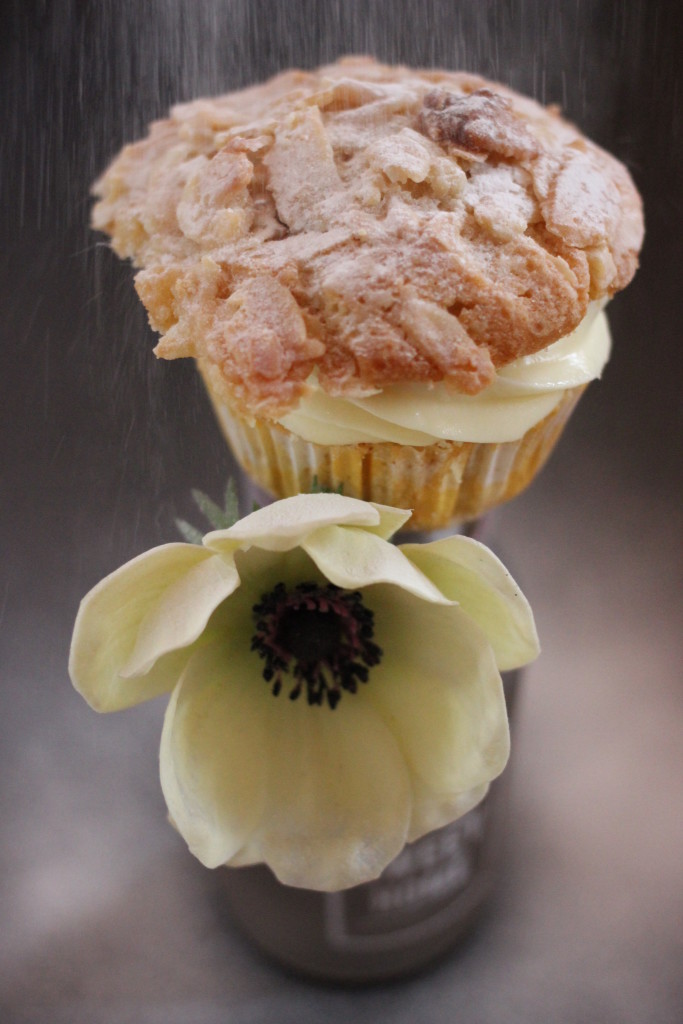 Bienenstich Cupcake