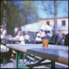 Biergarten und Würfelbecher