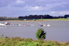 Bifurkation des Rheins bei Millingen (NL) ...