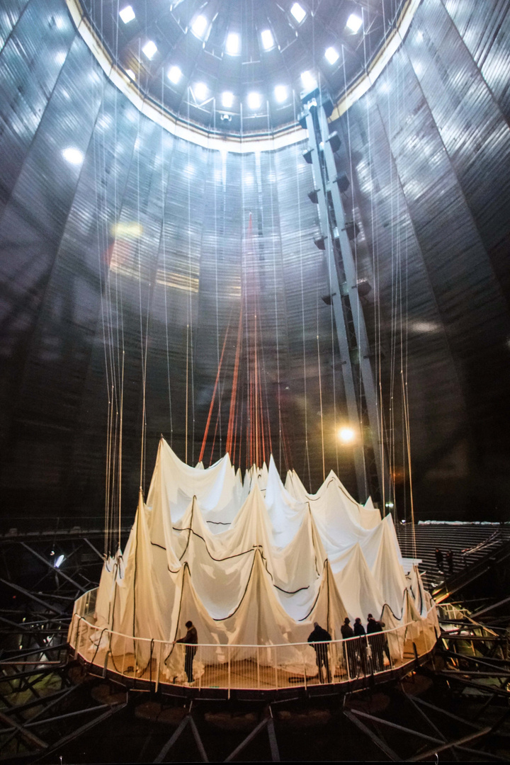 "Big Air Package" Christo Installation im Gasometer Oberhausen