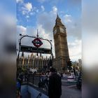 Big Ben bei schönem Wetter 