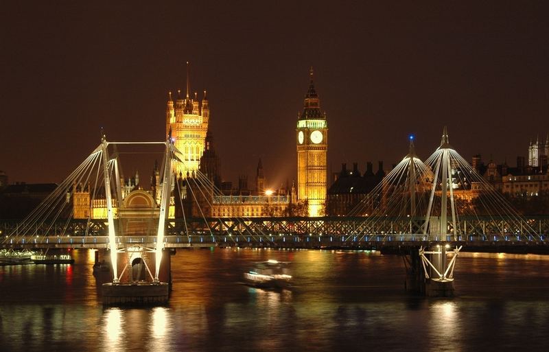 BIG BEN by night