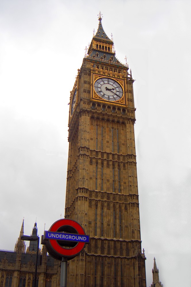 Big Ben meets Underground