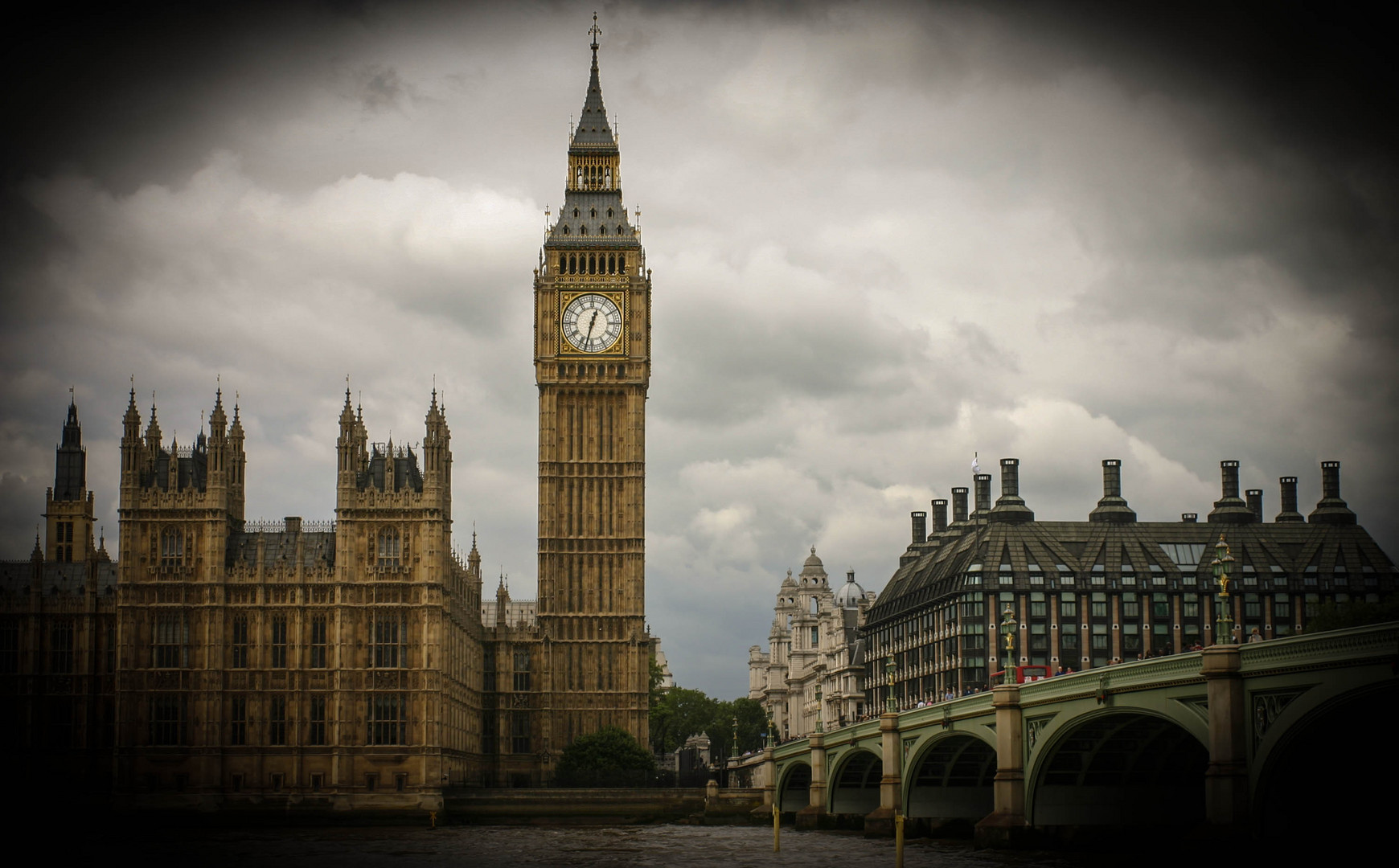 Big Ben von der Themse aus