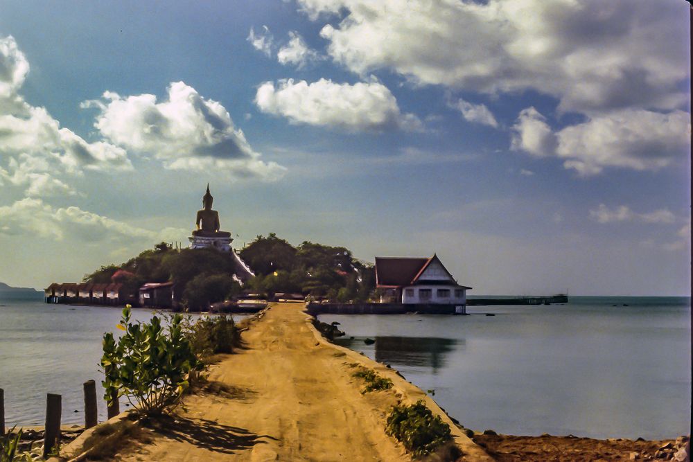 Big Buddha at Ko Farn on Samui 35 years ago