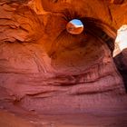 Big Hogan Arch - Monument Valley (USA)