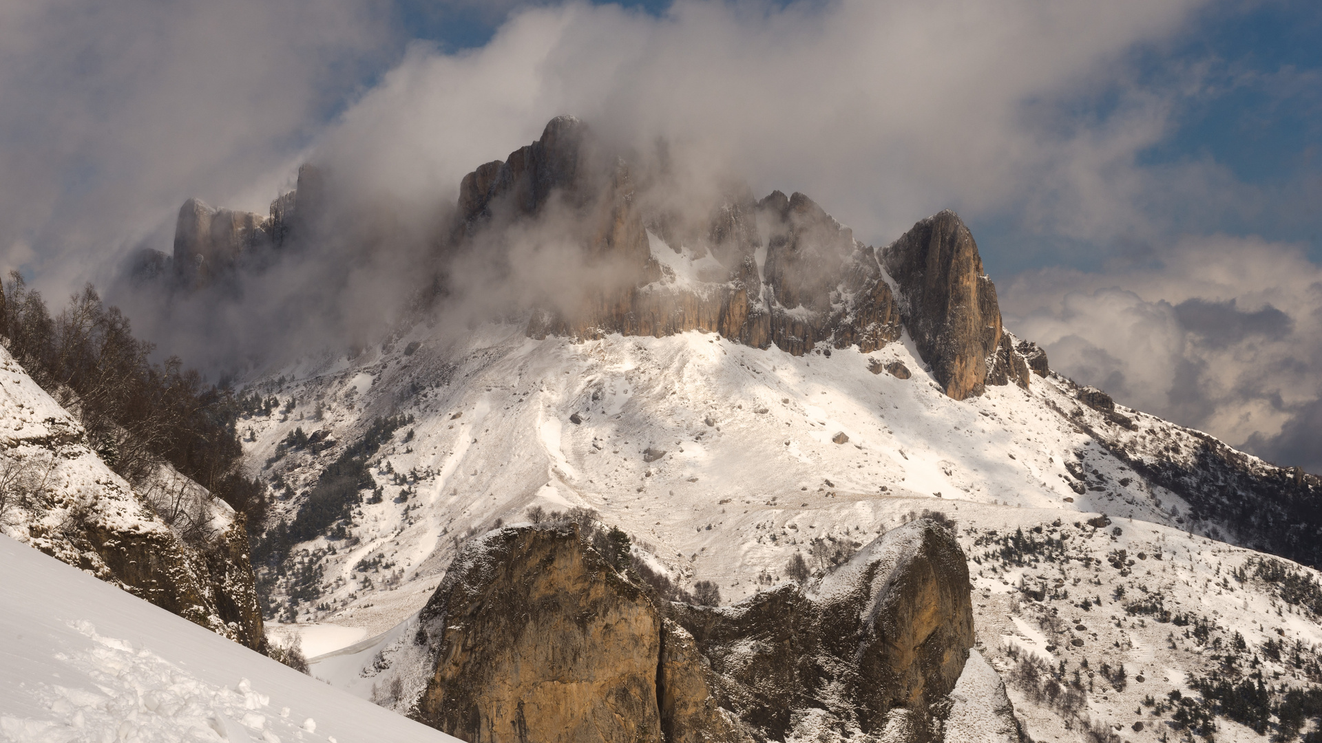 Big Thach Nature Park is part of the World Natural Heritage Site by UNESCO "Western Caucasus"