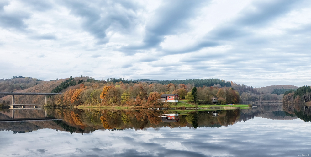 Biggesee im Herbst