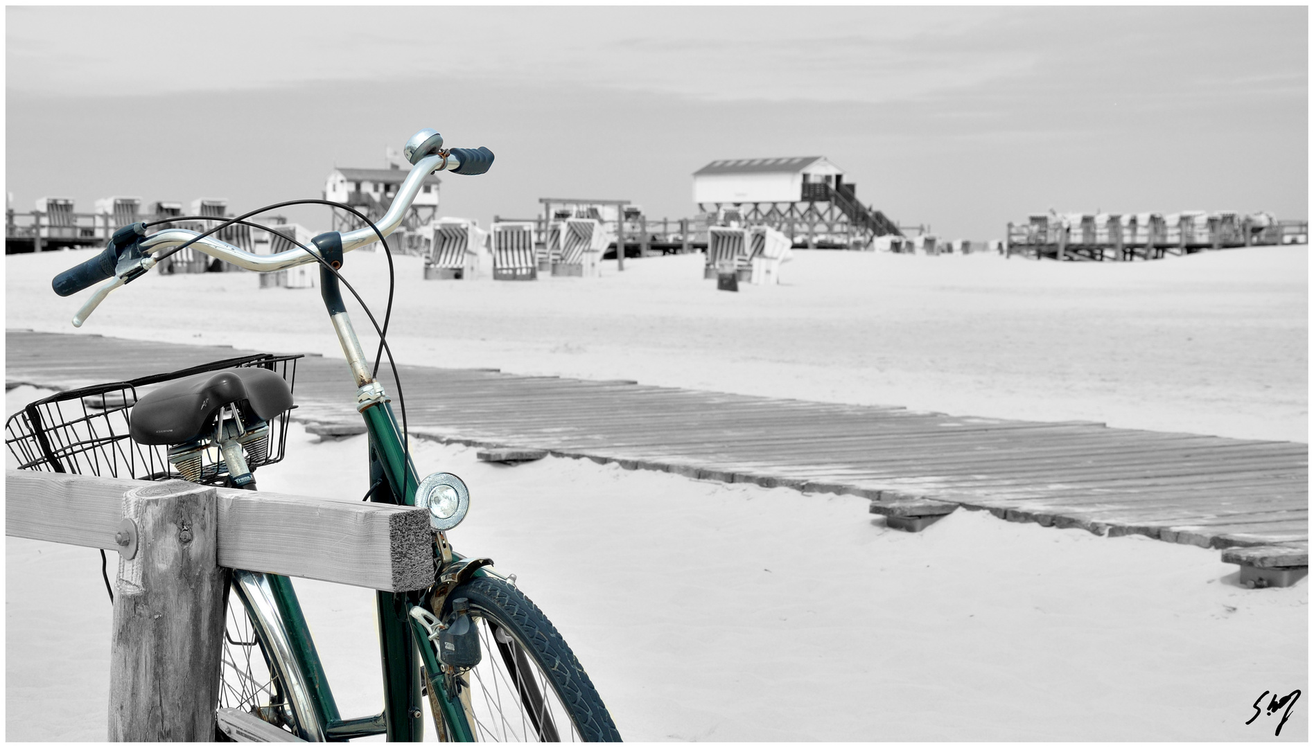 Bike at the Beach Colorkey