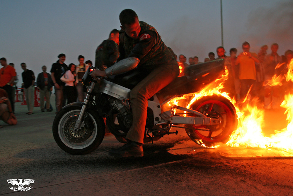 Bike in Flammen