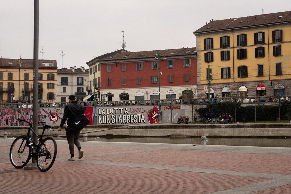 Bike parking in darsena, Milano