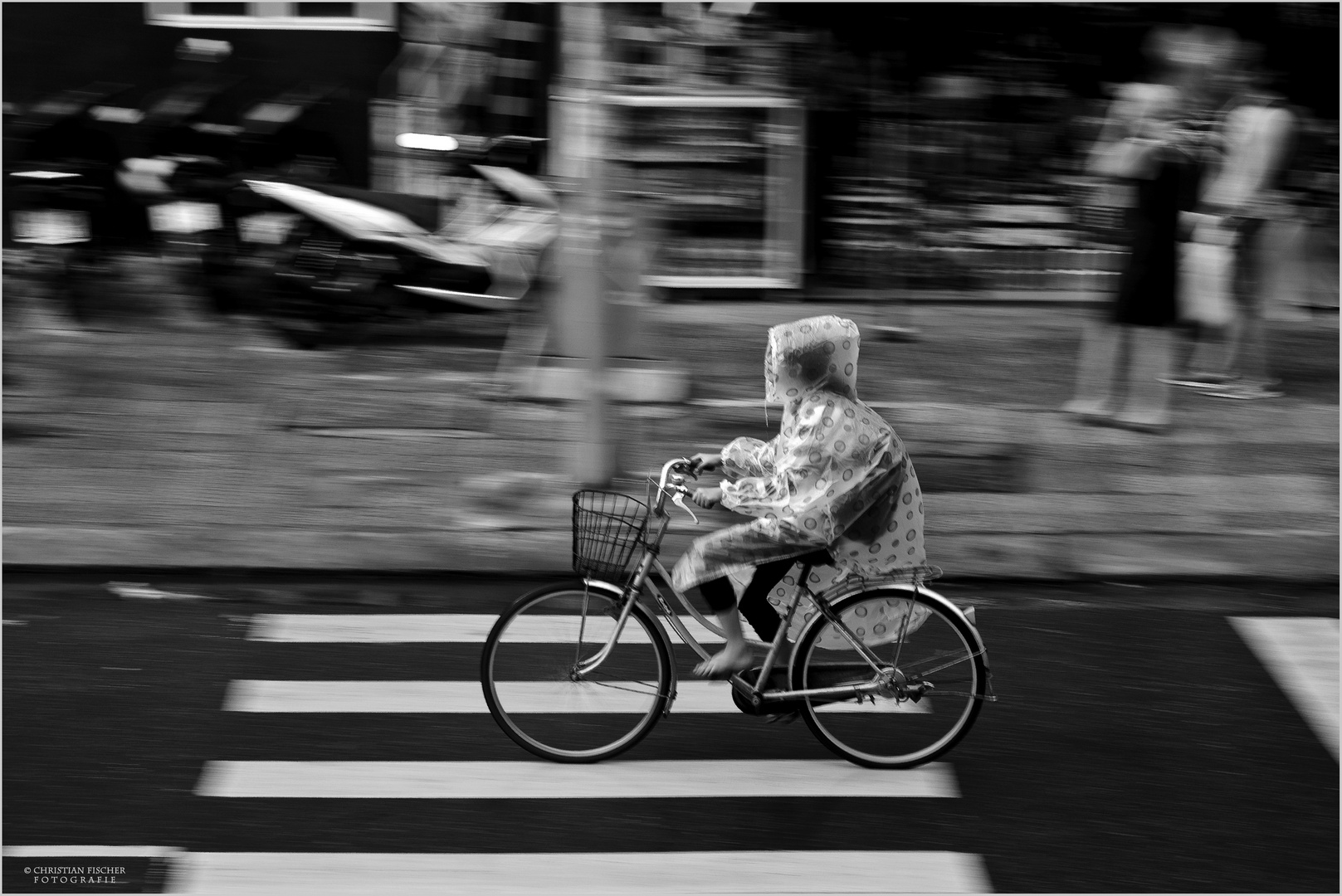 bike race in the rain