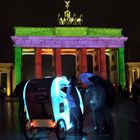 "bike - taxi " vor Brandenburger Tor bei Regen