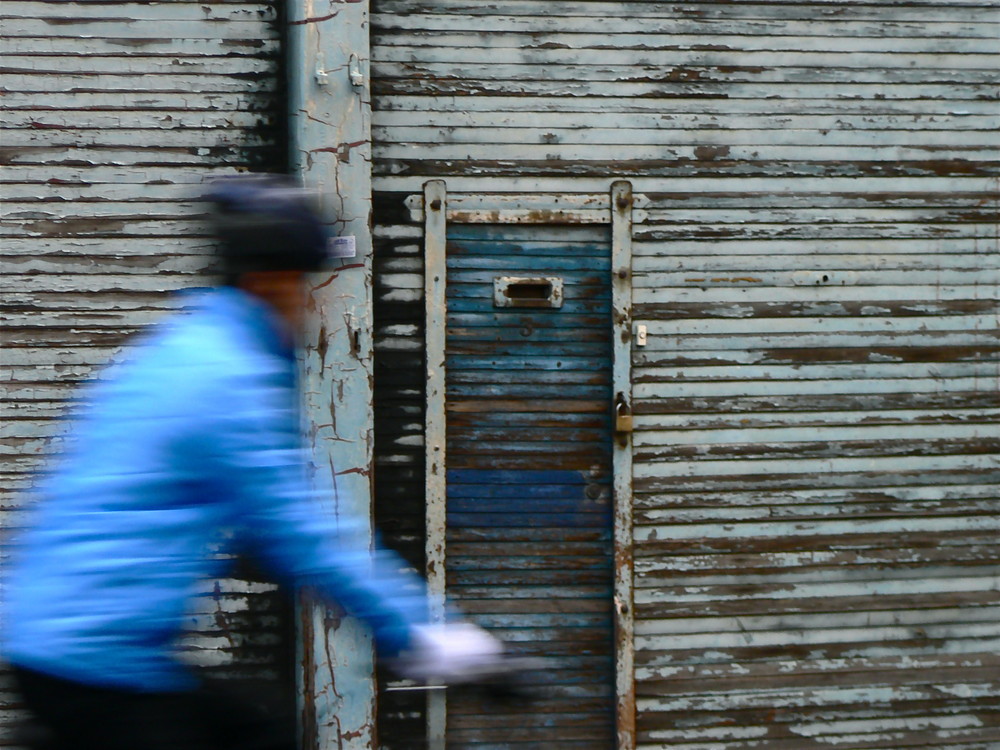 biker in market