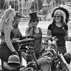 Bikerinnen_SW