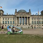 Bikertaxi vor dem Reichstag
