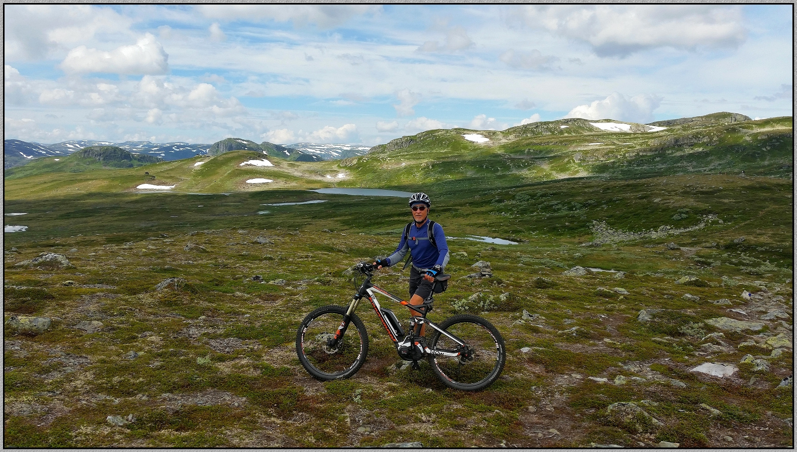 Biketour oberhalb Hovden mit Blick ins Haukeligebirge ; Norwegenreise 2016