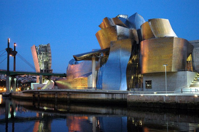 Bilbao - Guggenheim am Abend