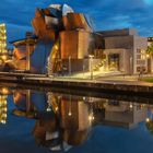 Bilbao. Guggenheim-Museum. Blaue Stunde.