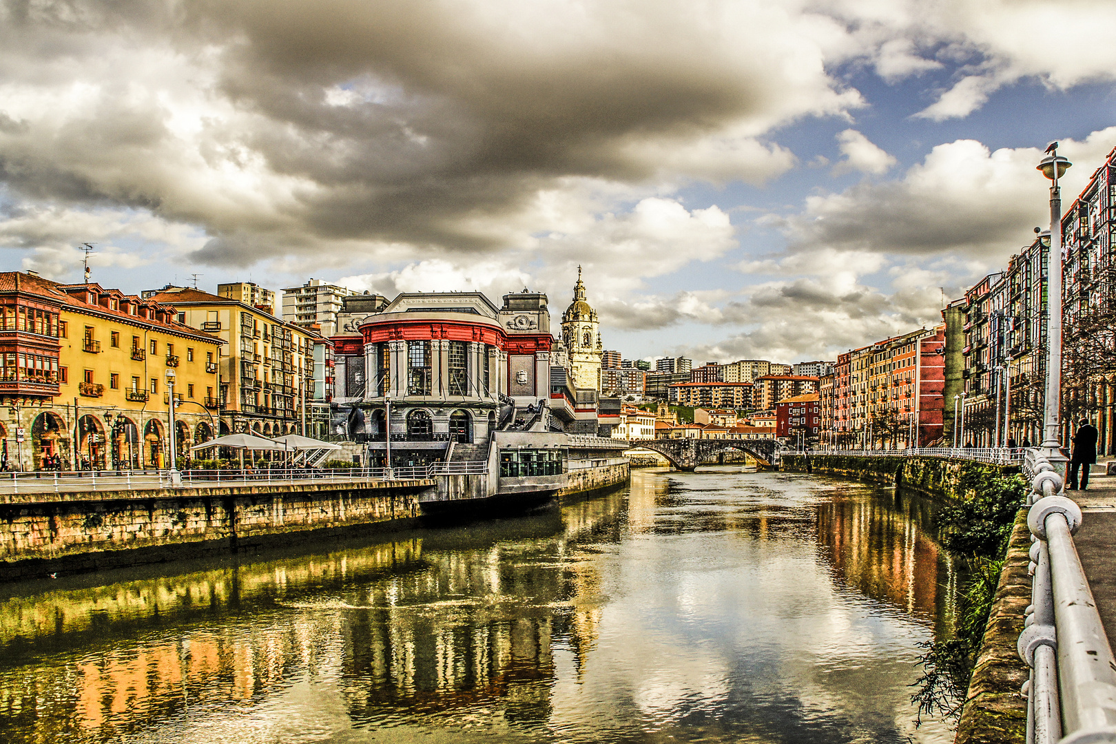 Bilbao: Rivera del Nervión