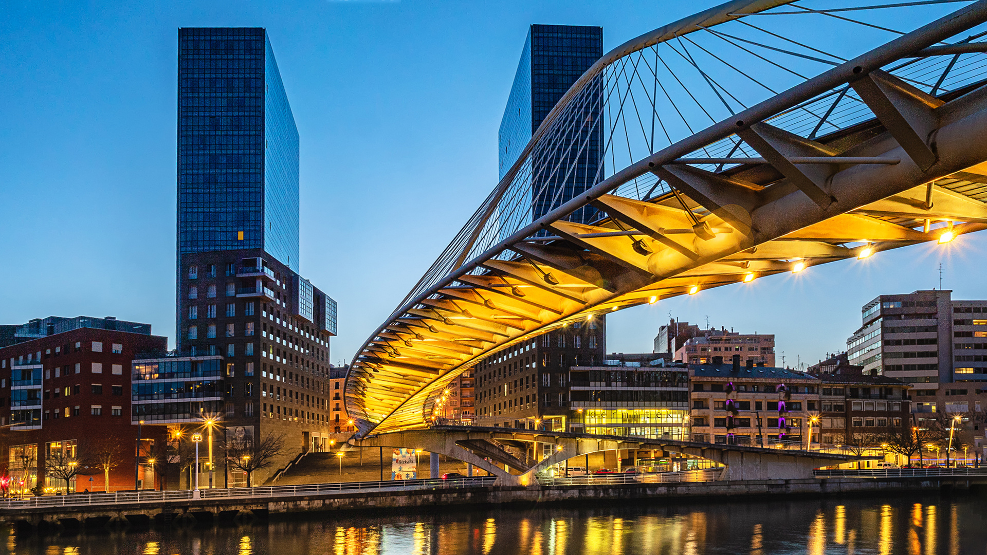 Bilbao. Zubizuri-Brücke