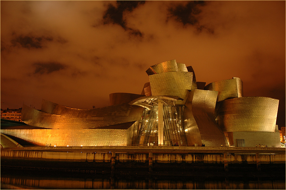Bilbao's Guggenheim Museum @ night