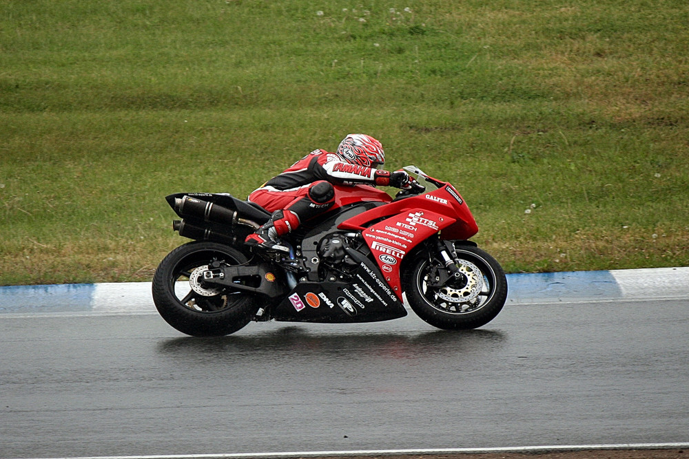 Bild von der IDM Supersport Serie