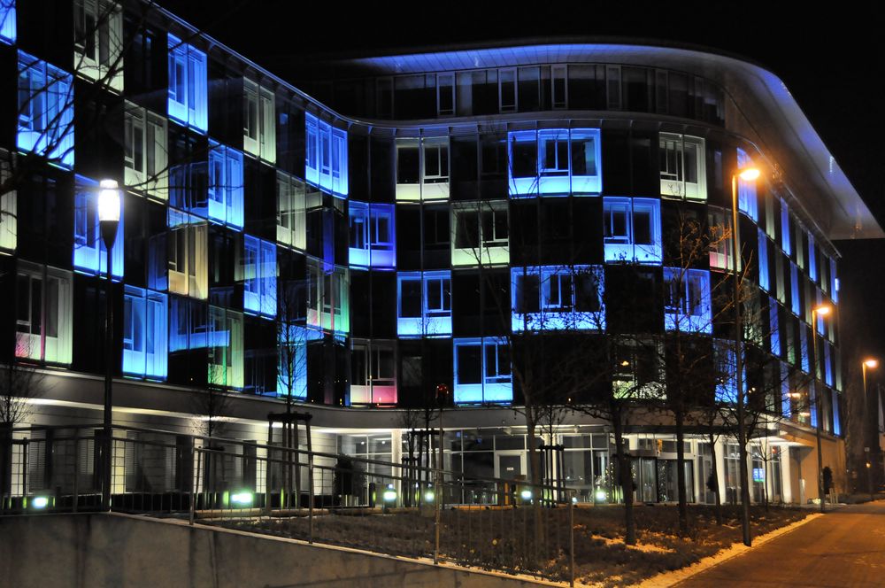 Bilder einer Stadt - Kassel bei Nacht - Kali & Salz Bürogebäude