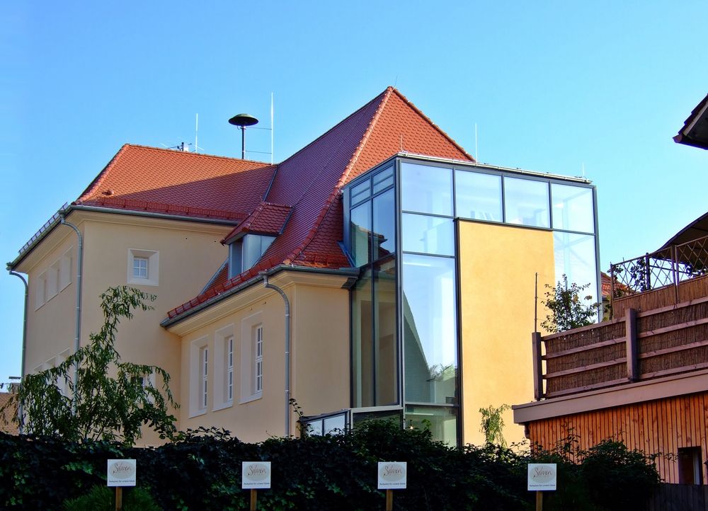 Bildungshaus "Bonifacius Amerbach" in Neuenburg am Rhein (Westseite)