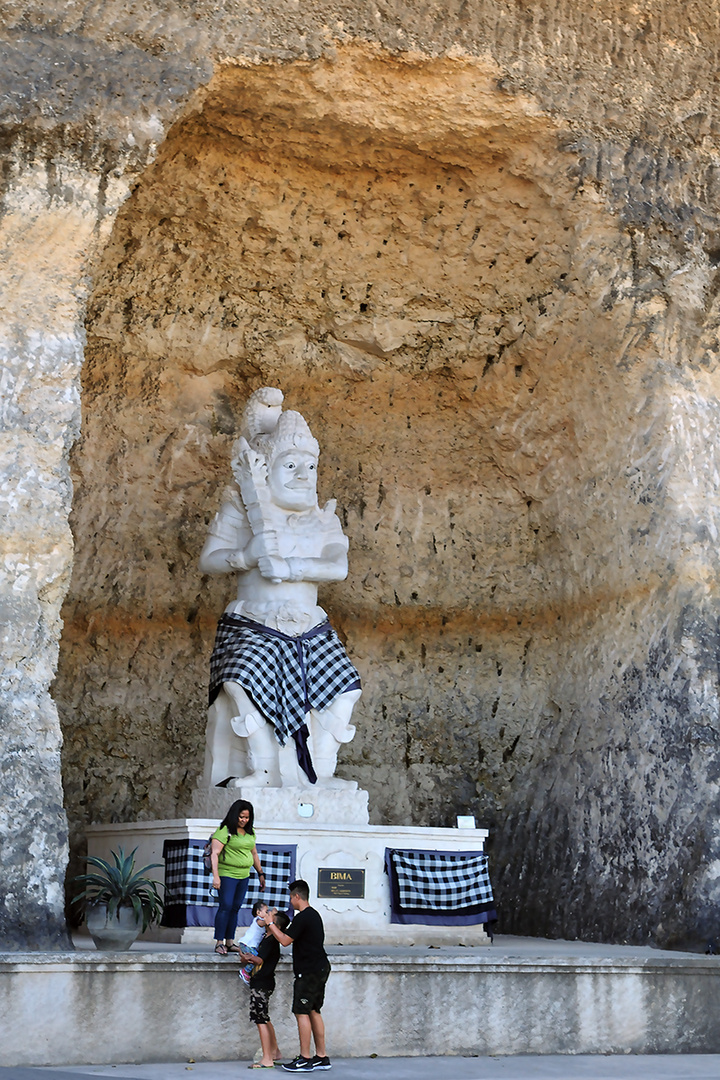 Bima statue at Pandawa beach
