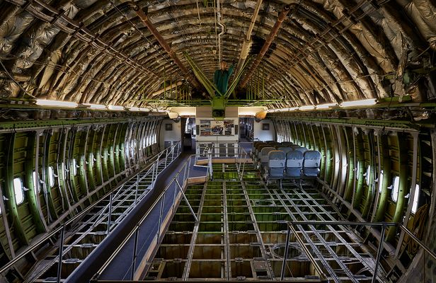 Bin wieder gelandet. Im Bauch des Riesenvogel Boeing 747 bekommen die Besucher des...