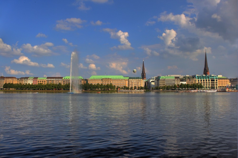 Binnen Alster Hamburg HDR