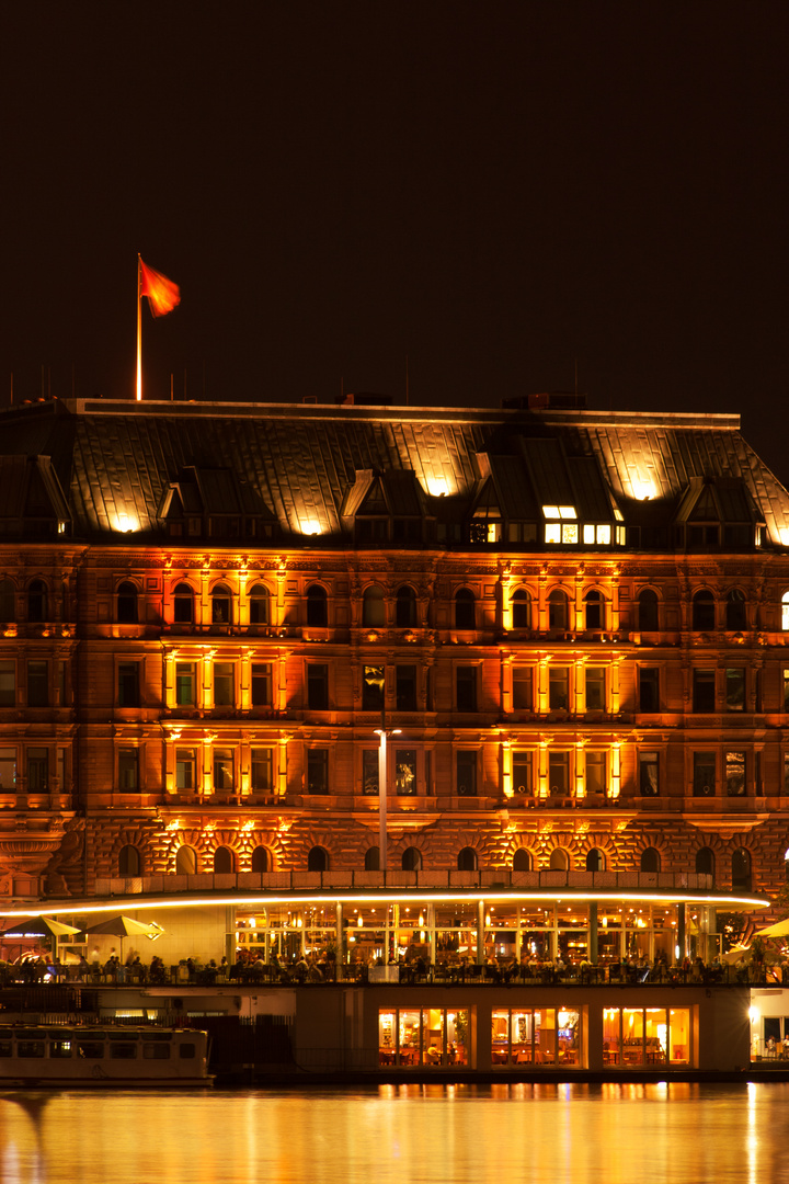 Binnenalster bei Nacht