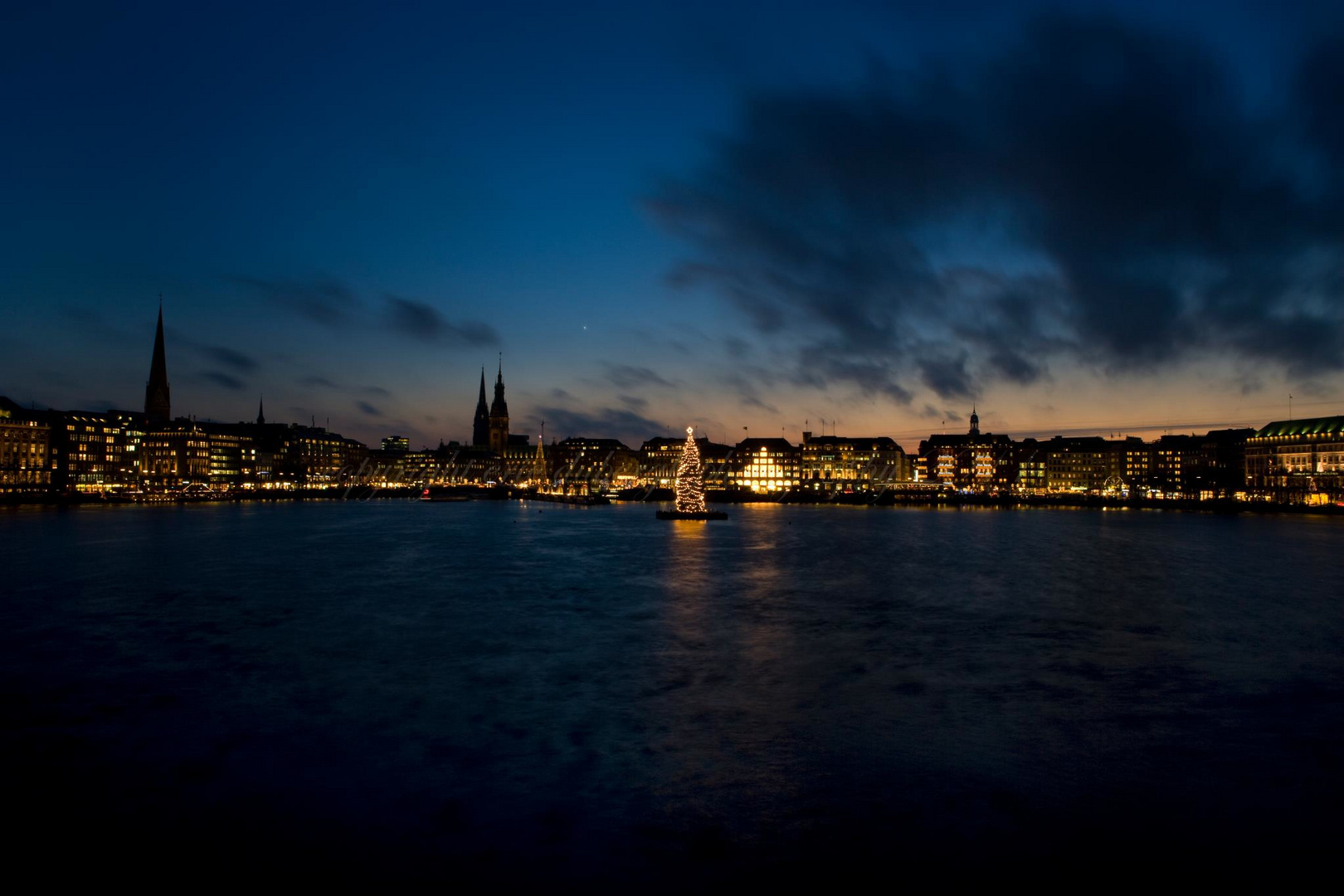 Binnenalster Hamburg zur Weihnachtszeit