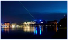 Binnenalster mit dem Hotel Vierjahreszeiten