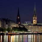 Binnenalster und Rathaus in Hamburg