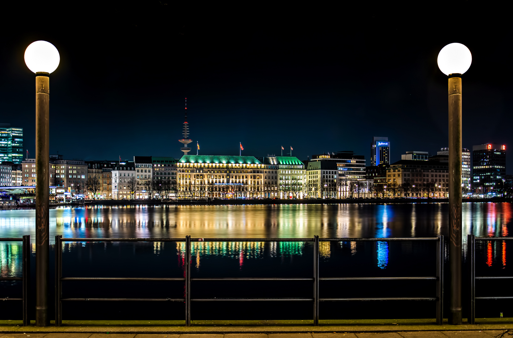 Binnenalster Vier Jahreszeiten