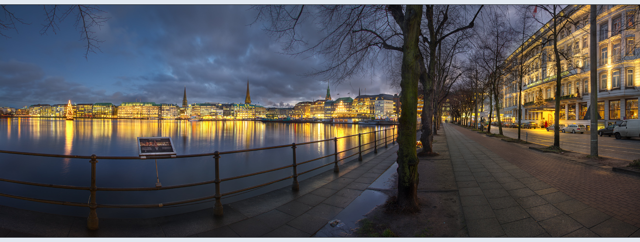 Binnenalster zur Blauen Stunde