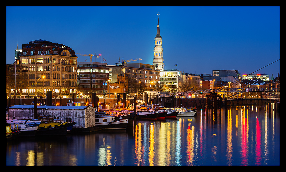 Binnenhafen mit Katharinenkirche