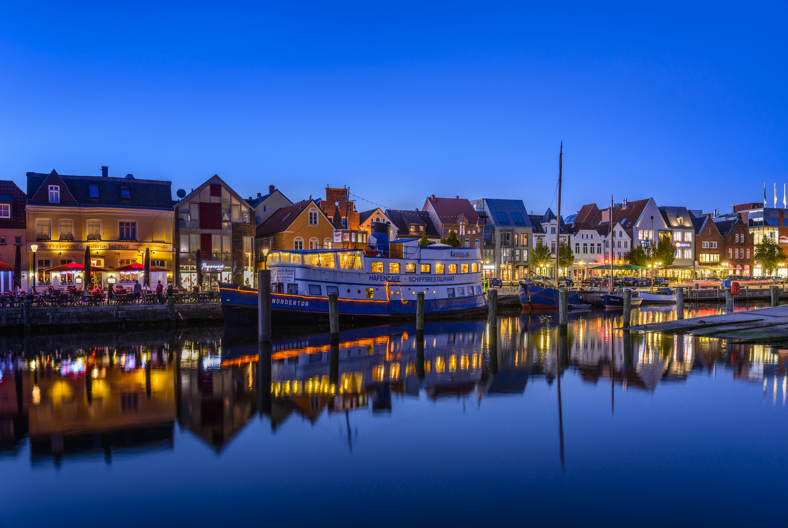 Binnenhafen von Husum, Nordsee