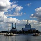 Binnenschiff beim Anlegen